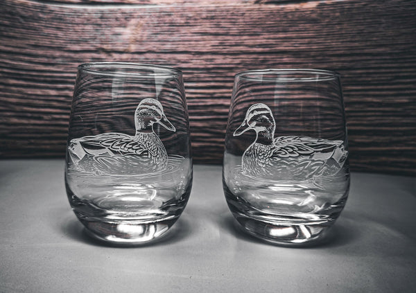 Etched Ducks Stemless Wine Glass, Lake House Barware, Set of 2